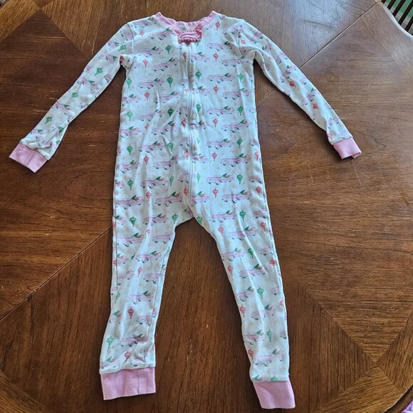 Smockingbird Other - Sale 🎉🥳 4/$25 or $10  Smockingbird Christmas Pajamas Size 4